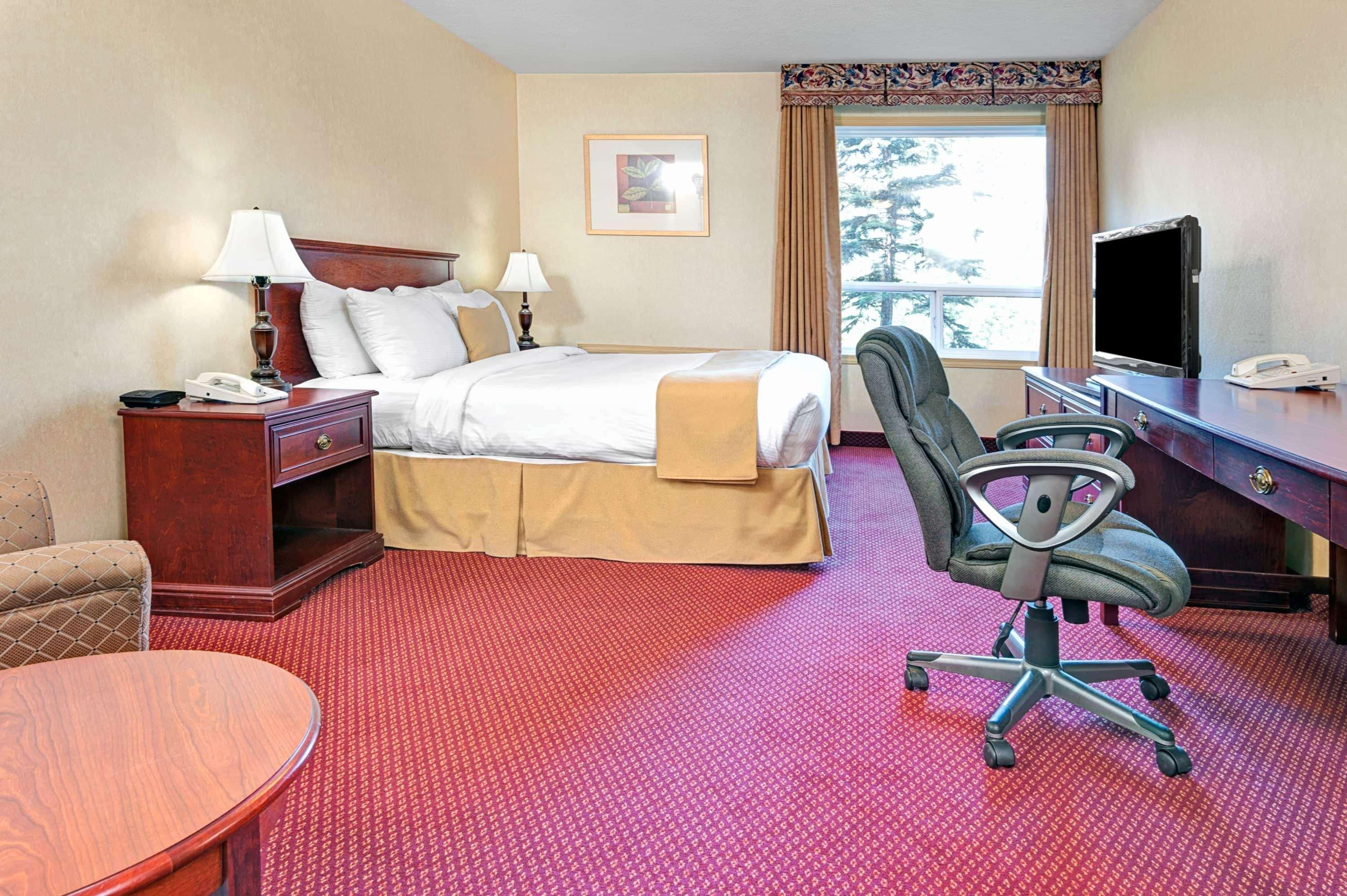 Quality Inn & Suites Edmonton International Airport Ледюк Екстер'єр фото