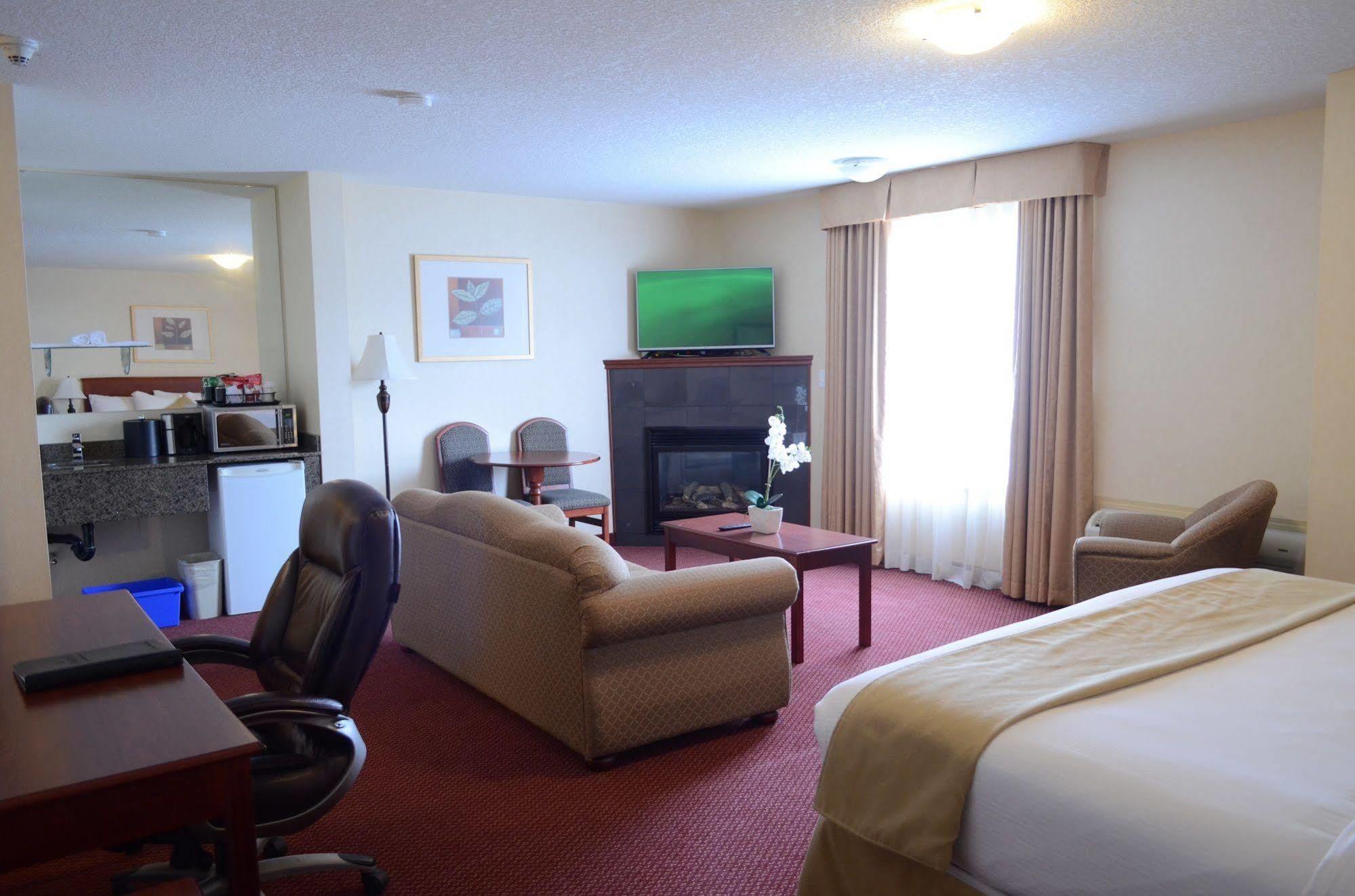 Quality Inn & Suites Edmonton International Airport Ледюк Екстер'єр фото